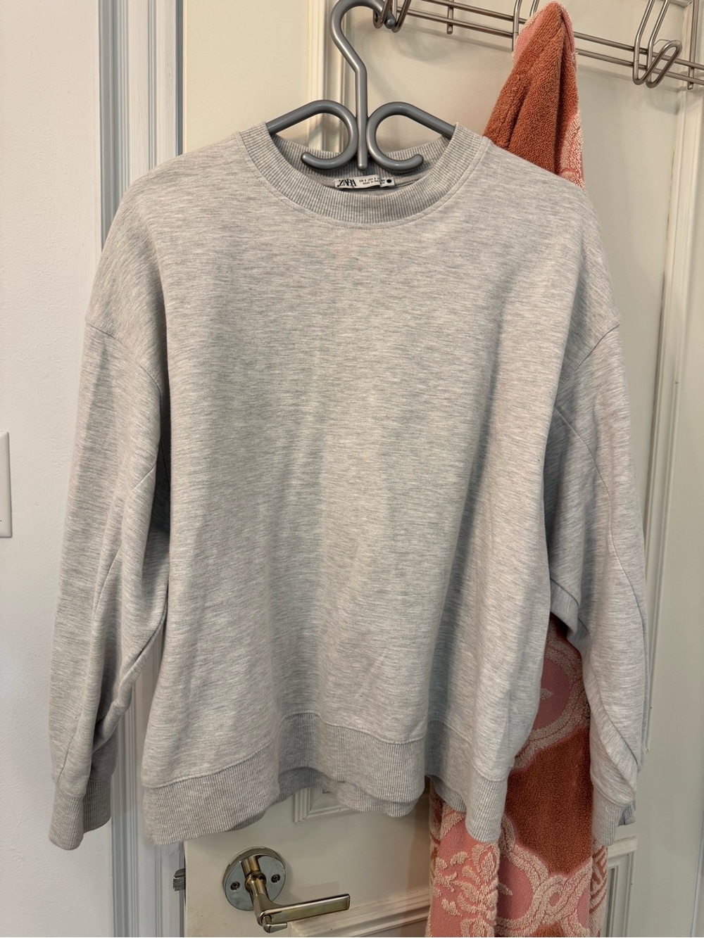 ZARA Light Gray Women’s Crewneck Sweater